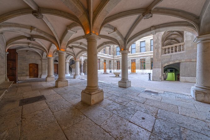 A Self-Guided Audio Tour of Geneva’s Old Town - Tavel House and the city’s older streets