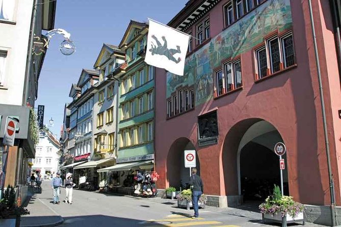 Appenzell Alps Day Trip from Zurich – Farm Life & Cheese Tasting - The chocolate question