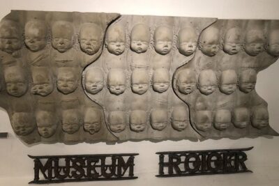 Art, Castle & Aliens: Gruyères Full-Day Tour to HR Giger Museum
