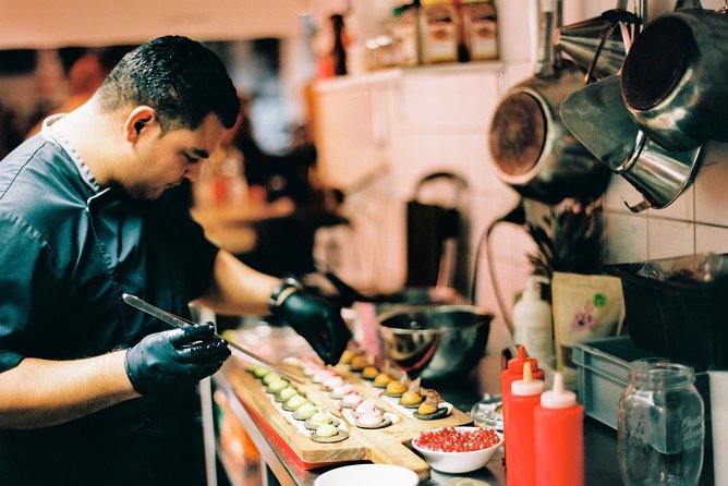 Basel: Self Guided FoodTour - Stop one: Bäckerei KULT and a sweet start