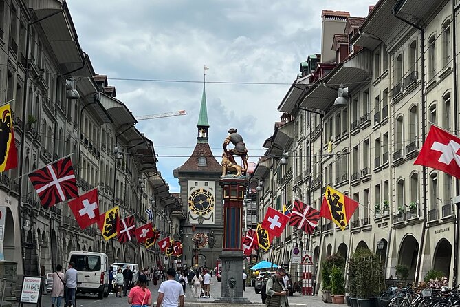 Beautiful Bern's Legends: A Self-Guided Audio Tour - Starting at Bahnhofplatz and meeting Bern’s clock