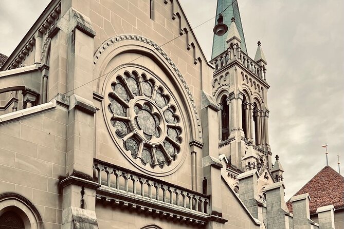 Beautiful Bern's Legends: A Self-Guided Audio Tour - Rathaus and the business of running Bern