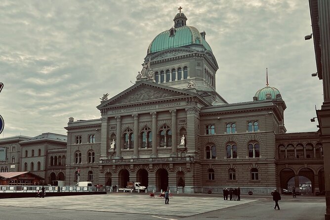Beautiful Bern's Legends: A Self-Guided Audio Tour - Münsterplatz and the approach to Bern’s cathedral
