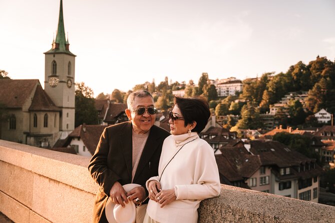 Bern Private Photoshoot with Optional Picnic by the River - A riverside picnic at Dalmazimätteli