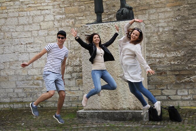 Bern Scavenger Hunt and Sights Self-Guided Tour - Questions, points, and photo tasks