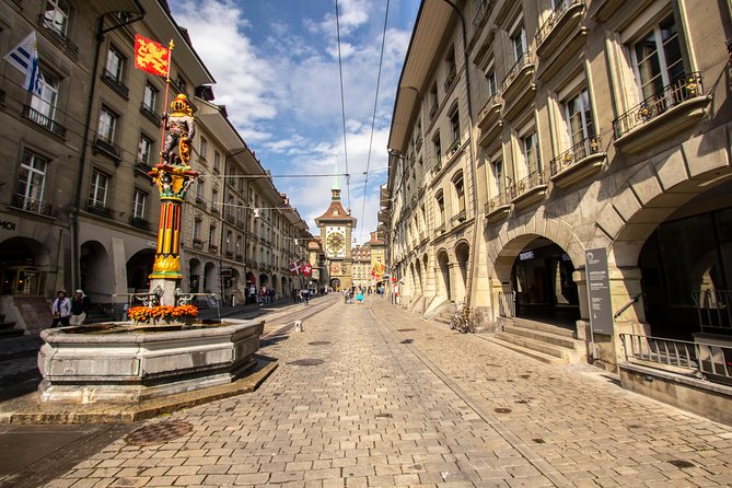 Best Intro to Bern in 2 hours with a Local - Starting at Christoffelgasse