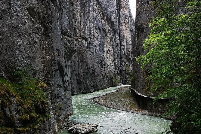 Best of Bernese Oberlands from Luzern - Lauterbrunnen and Staubbach Falls