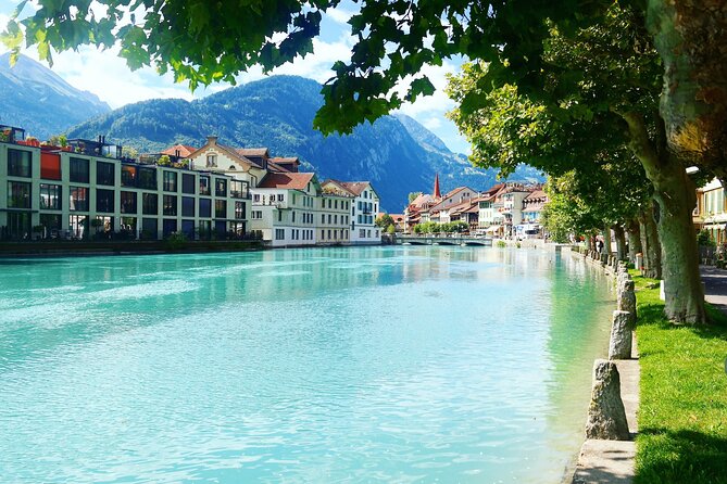 Best of Zurich and Surroundings - Extended City Sightseeing Tour - Crossing Lake Zurich by ferry