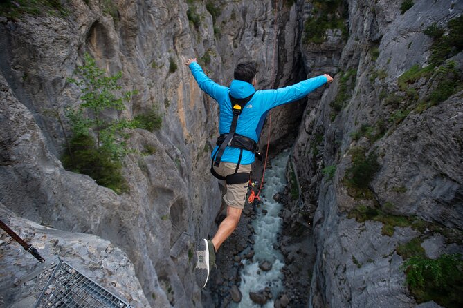 Canyon Swing with OUTDOOR - The strongest part: personal help before you jump