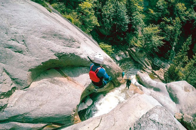 Canyoning Chli Schliere with OUTDOOR (Advanced) - Why Chli Schliere is the serious choice near Interlaken