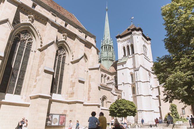 Chamonix Day Trip and Geneva City Tour - What to eat and bring