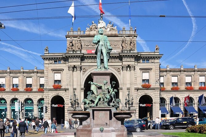 City tour Zurich with the city whispers from CHF 21.00 - Wasserkirche and the city’s saints