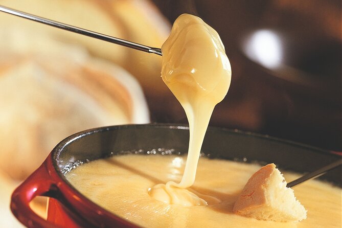 Culinary Tour from Zurich with Traditional Swiss Cheese Fondue Dinner - The 800-meter cable car to Felsenegg