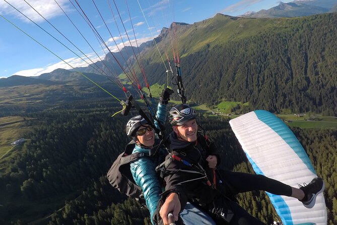 DAVOS: Paragliding For 2 Passengers - Together In The Air! (Video&Photos Incl.) - Martin, Fabio, Damir, and Jan