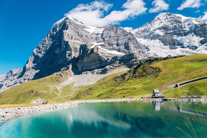 Daytrip to Jungfraujoch Top of Europe and Interlaken from Zurich - The descent through Kleine Scheidegg and Wengen
