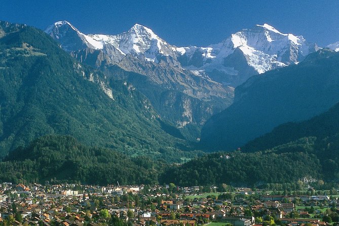 Eiger and Jungfrau Glacier Panorama Tour from Zurich - From Zurich to Interlaken, a scenic but lengthy start