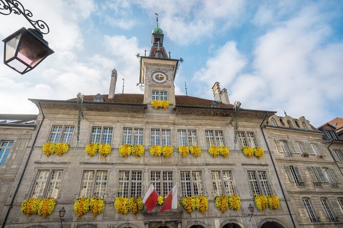 Explore Lausanne in 60 minutes with a Local - Ending at Esplanade de Montbenon
