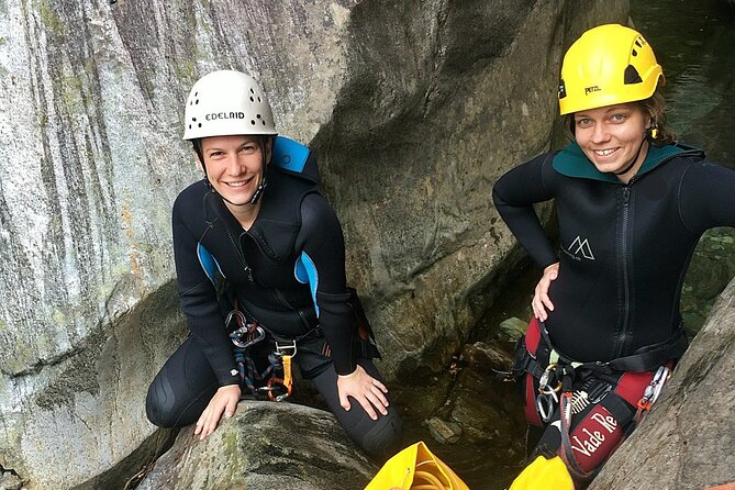 Fun and Adventure - Best beginner canyoning near Bellinzona - Starting at the Boggera canyon base in Osogna