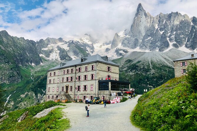 Geneva Day Trip to Mont Blanc glacier and 3860m Top - Should you book this Geneva to Mont Blanc day trip?