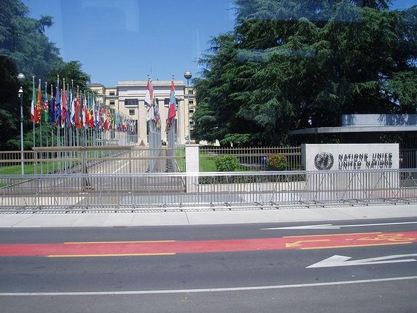 GENEVA EXCLUSIVE Complete Tour (PICK-UP), UN area & Old City - Key points before you book