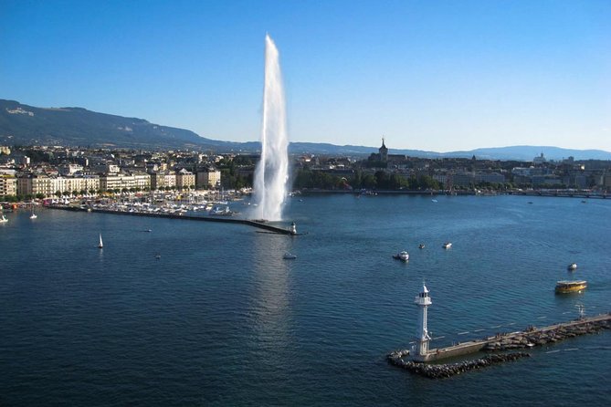 Geneva Highlights 2-Hour Introductory Tour - Riding Geneva’s mini-train through Old Town