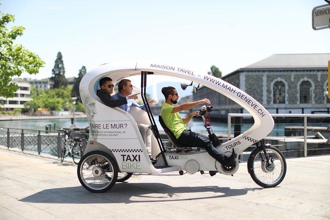 Geneva Highlights Tour by TaxiBike - Jet d’Eau: five minutes beside the harbor