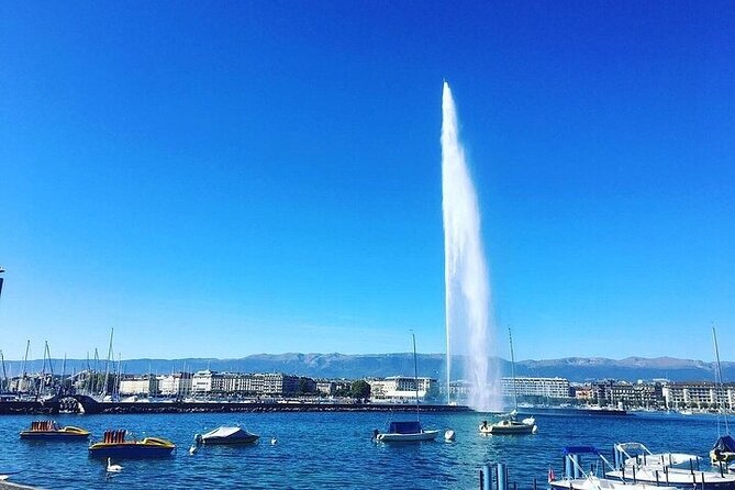 Geneva: Sightseeing of top Places Tour Electric TukTuk 1H15 tour - Geneva’s streets, viewpoints, and international quarter