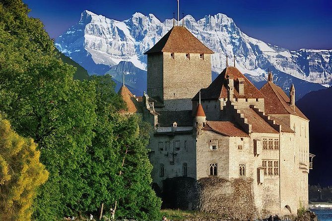 Geneva to Lausanne, Montreux and Château Chillon Private Tour - Two hours in Montreux
