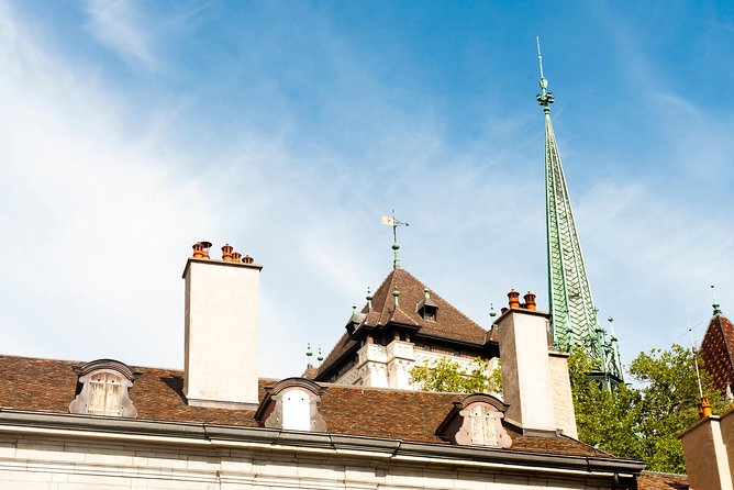 Geneva Walking Tour for your private group with an official guide - St. Peter’s Cathedral and the Old Town