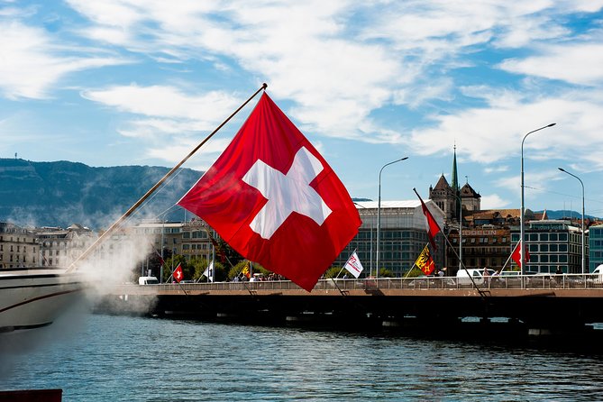 Geneva Walking Tour for your private group with an official guide - The Monument to the Reformation