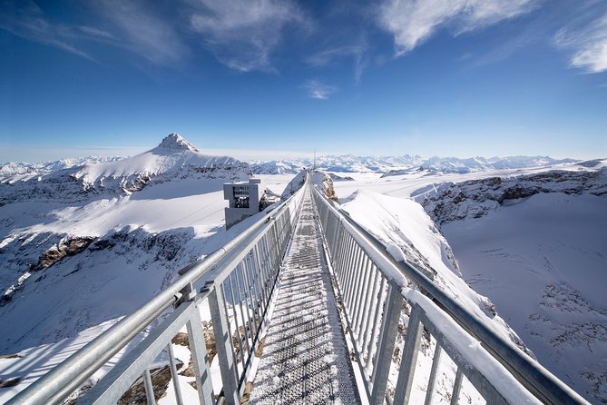Glacier 3000 and Montreux Riviera from Geneva - Reaching Glacier 3000 by cable car