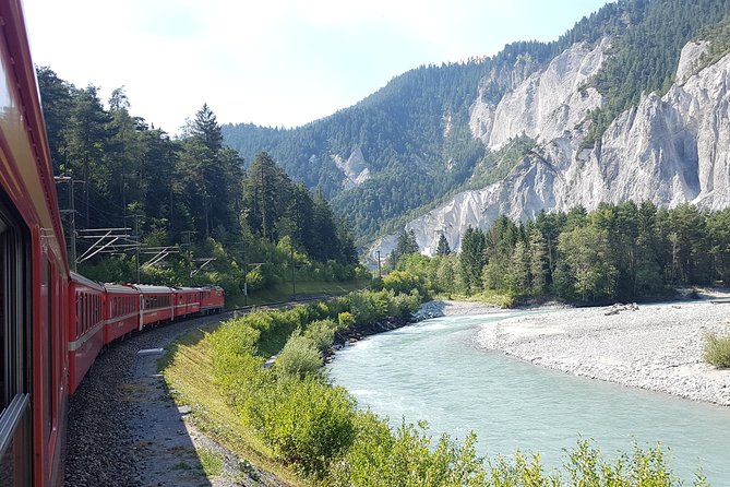 Glacier Express Panoramic Train Round Trip in one Day Private Tour from Luzern - Lunch turns four hours on the train into a comfortable ride