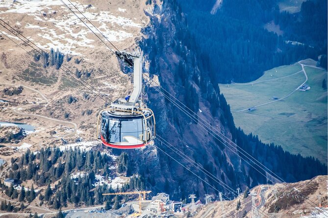 Guided Excursion to Mount Titlis Eternal Snow and Glacier from Lucerne - Permanent snow and glacier ice at Mount Titlis