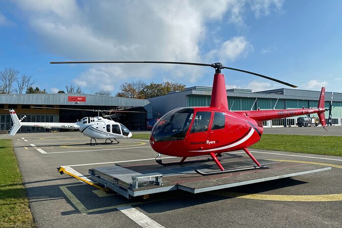 Helicopter tour to the Stockhorn mountain, with great view to the Swiss Alps - Why the pilot matters on a 26-minute flight