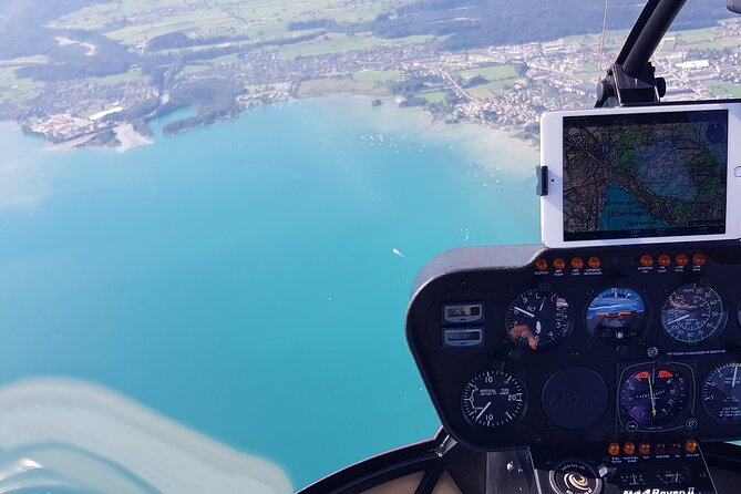 Helicopter tour to the Stockhorn mountain, with great view to the Swiss Alps - Who will enjoy this flight most?