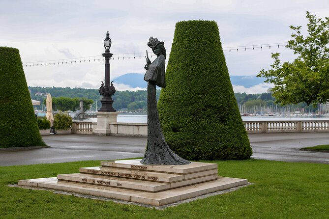 Highlights of Geneva: Dark History Quest Experience - The first clues at Temple de Saint-Gervais and Fontaine de l’Escalade