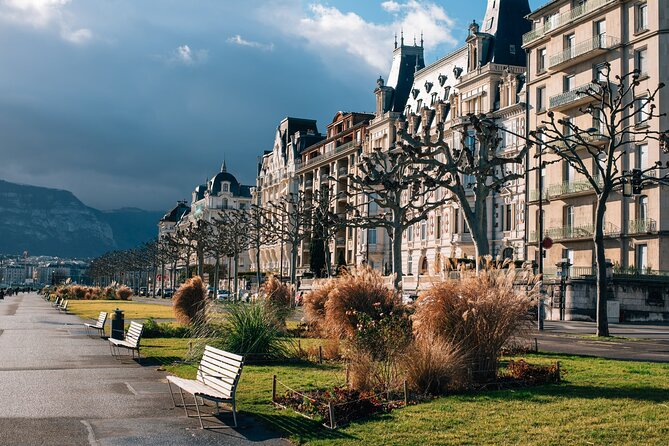 Highlights of Geneva: Dark History Quest Experience - Timing, transport, and the practical details