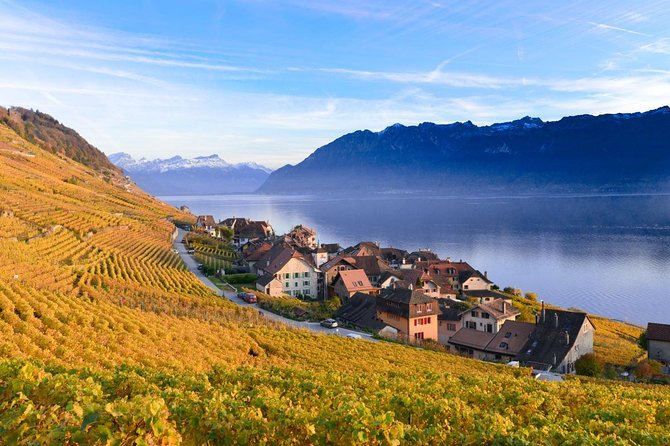 (KTG302) - Day Trip to Montreux & Château de Chillon from Geneva - The road to Château de Chillon