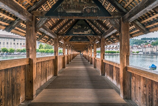 Lucerne Day Tour from Zurich - The Lion Monument, museums, and the lake