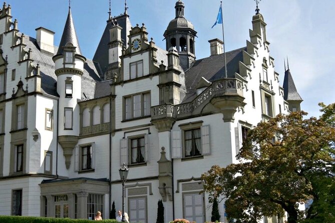 Lucerne Lakeside and Villas Private Walking Tour - How much value do you get for $263.06?