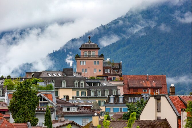 Lucerne:Private Daytrip to Swiss Villages(Interlaken-Grindelwald) - One day from Lucerne to the Bernese Oberland