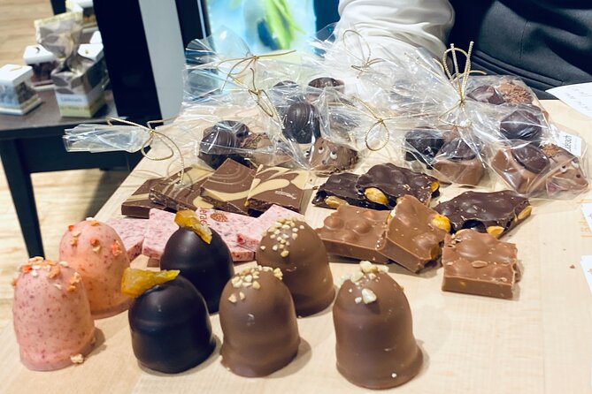 Lucerne Zvieri Swiss Traditional Tasting Experience - The guide can shape the whole afternoon