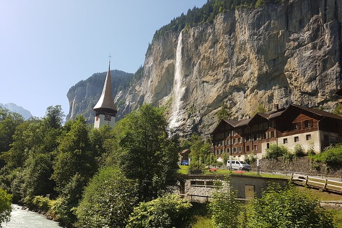 Mountain Majesty: Small Group Tour to Lauterbrunnen and Mürren - Lauterbrunnen and the 297-meter Staubbach Waterfall