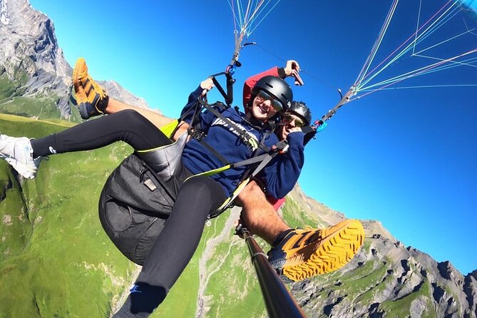 Mürren Lauterbrunnen: Paragliding Panorama Tandem Flights - Gimmelwald and the Mürrenbachfall view