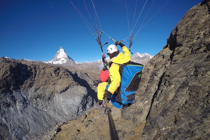 Paragliding mountain flight - What the Tandem Flight Feels Like