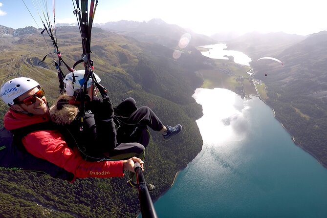Paragliding Tandem Flights in Engadin - How flight timing changes the experience