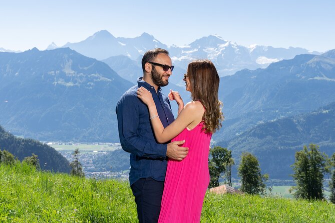 Phototour Private Photoshoot in Interlaken & Lake Brienz and Thun - Five minutes in old Unterseen
