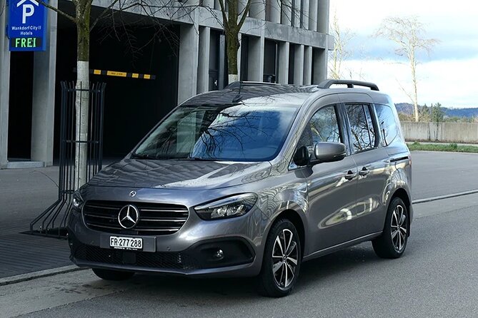 Private Arrival Transfer: from Zurich Airport to Zurich City - Drivers, communication, and the human side