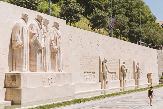 Private Tour : The best of Geneva city tour - Symbols of Geneva beyond the fountain