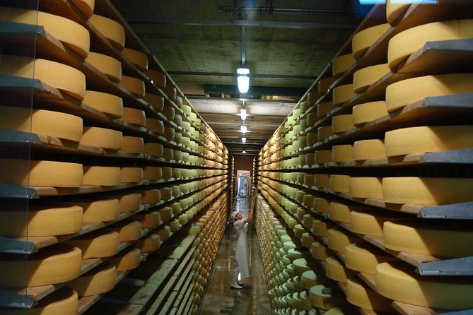 Private Tour to Gruyères, Chocolate & Cheese Factory from Geneva - Leaving Geneva for the Gruyères region